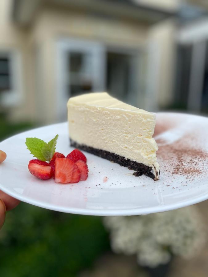 Parkhotel Flora บาดกรุนด์ ภายนอก รูปภาพ
