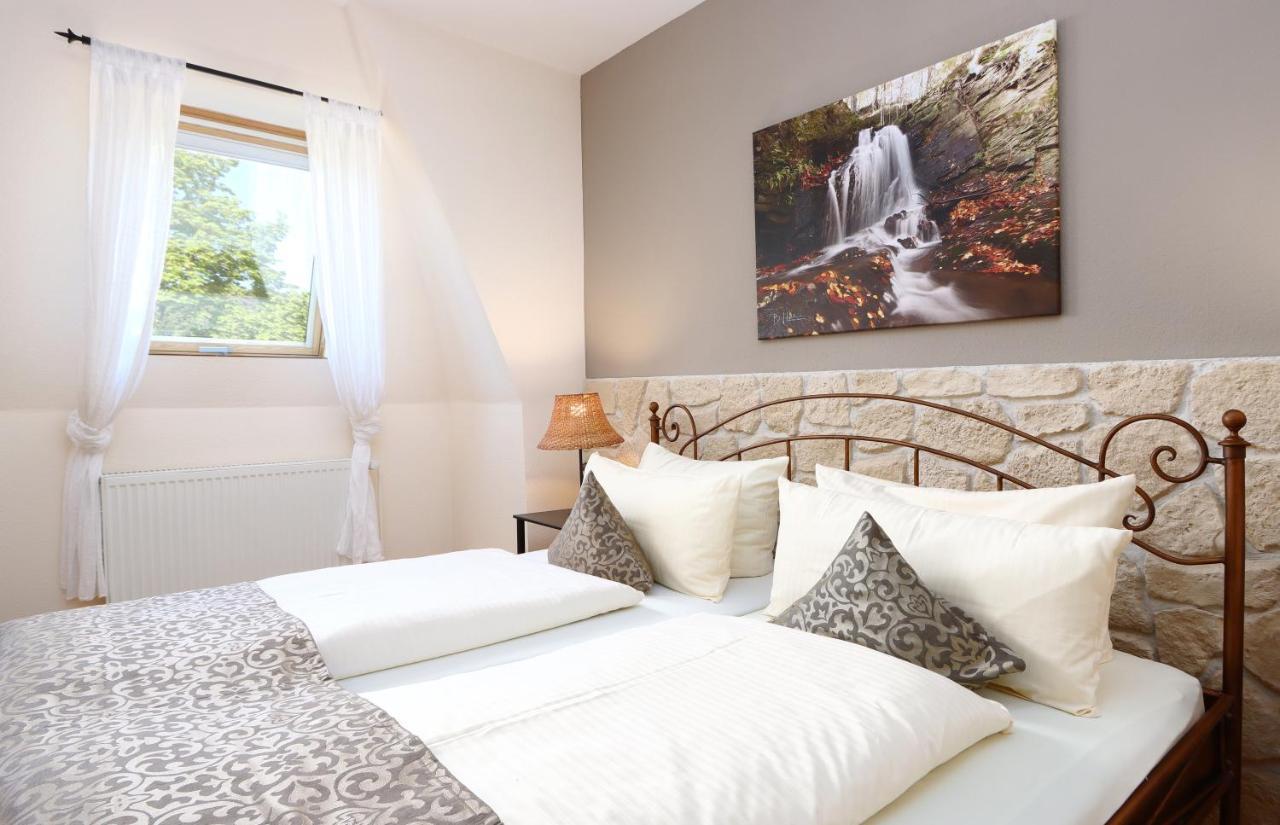 Parkhotel Flora บาดกรุนด์ ภายนอก รูปภาพ